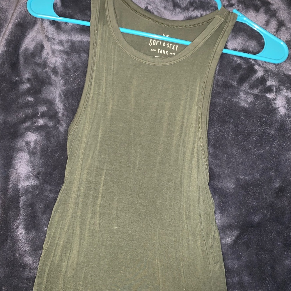 American eagle soft and sexy tank! ARMY GREEN!!